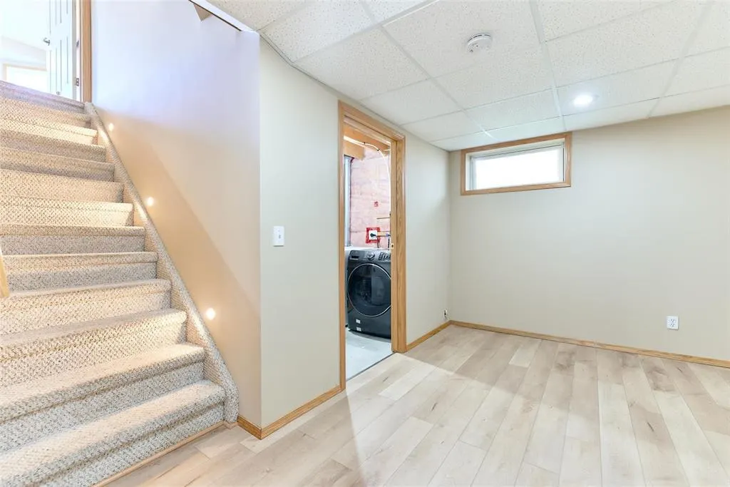 62 Calderwood Bay