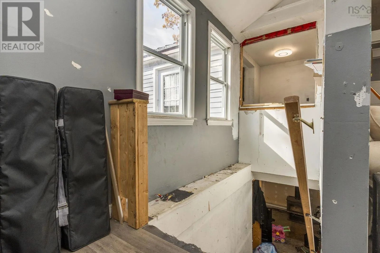 1119 Neily Crescent