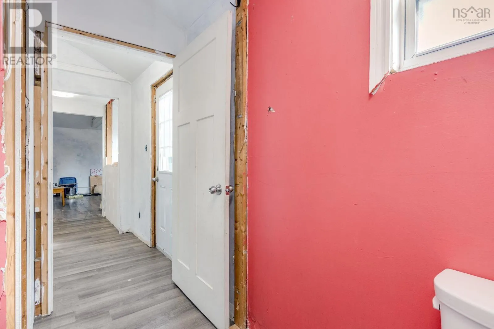 1119 Neily Crescent