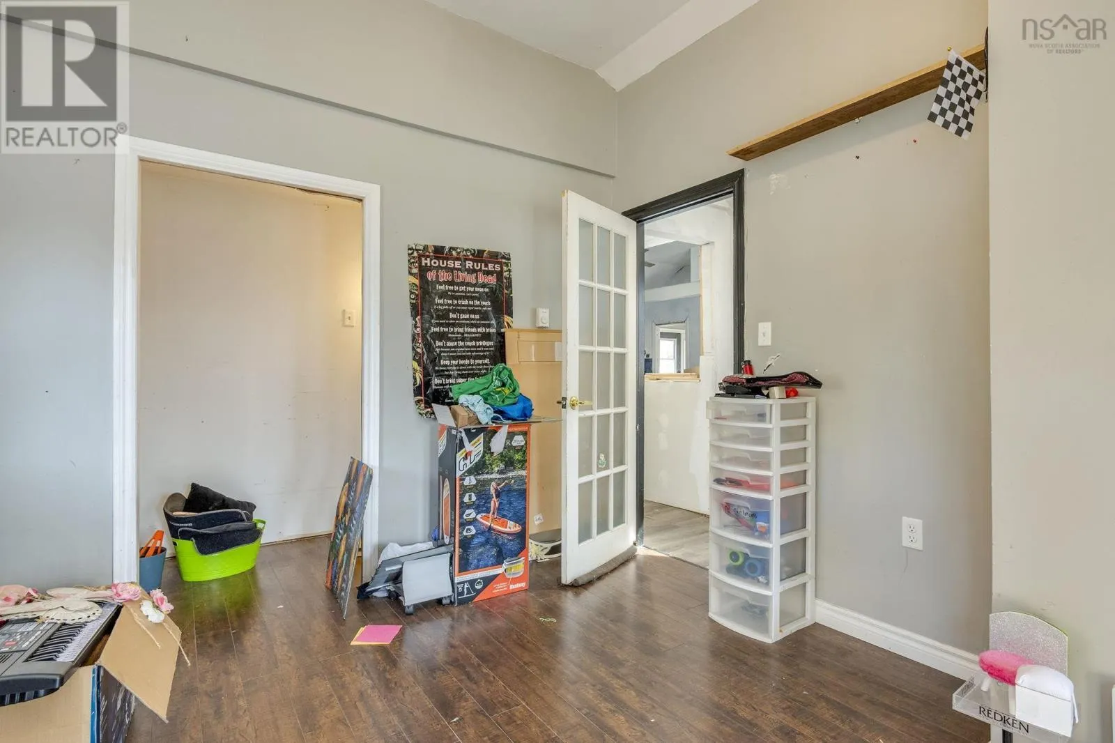 1119 Neily Crescent