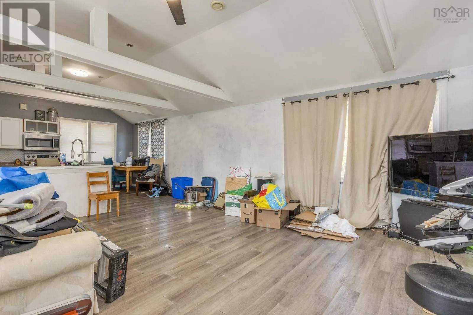 1119 Neily Crescent