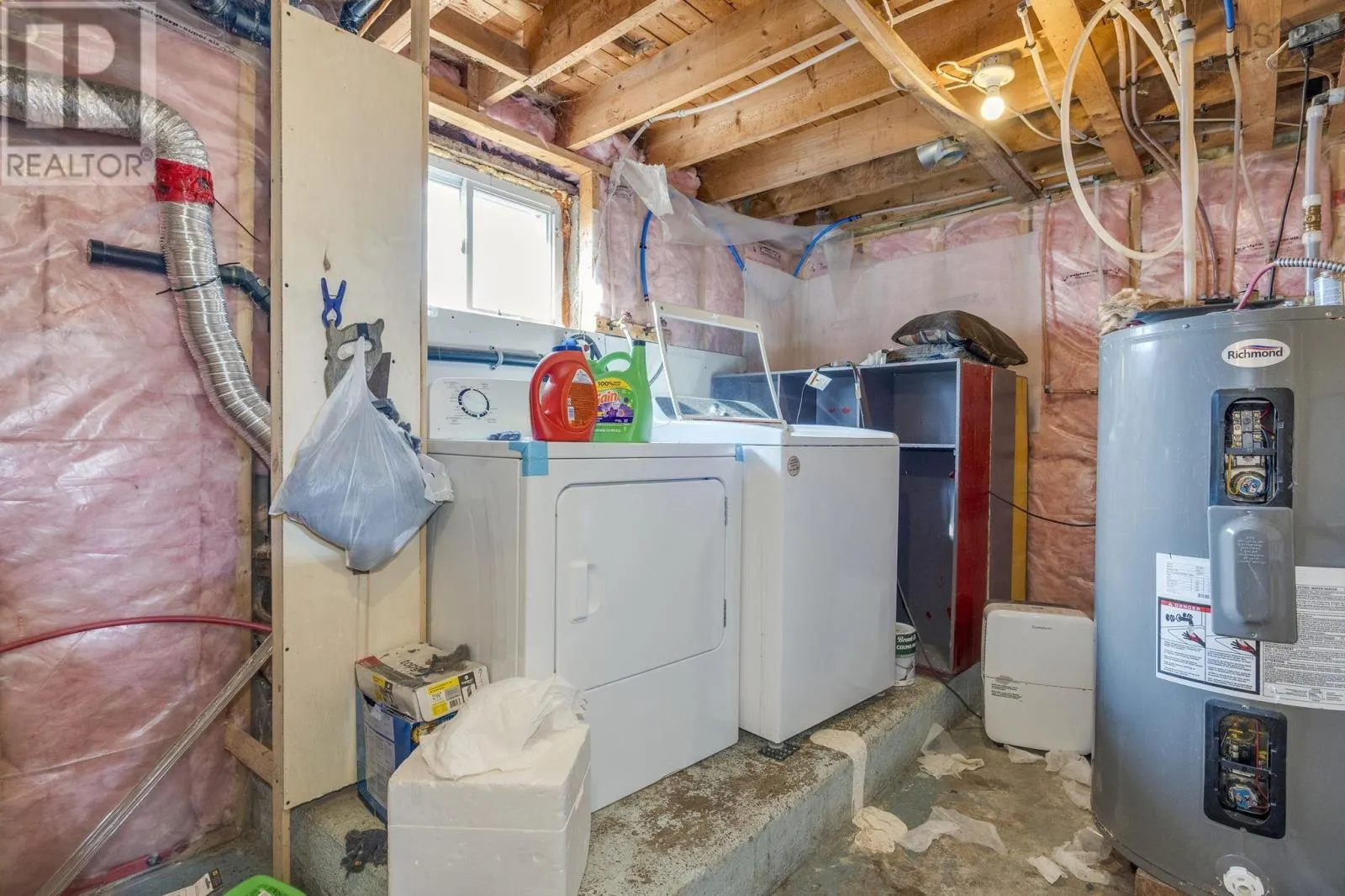 1119 Neily Crescent