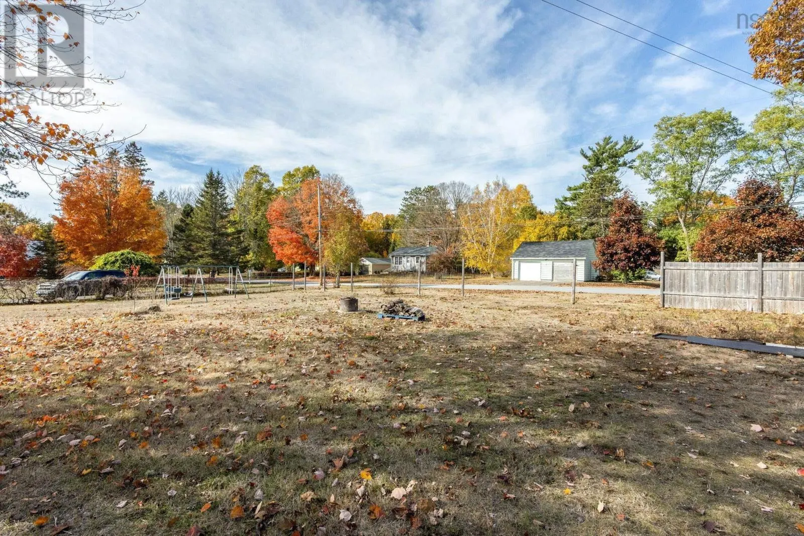1119 Neily Crescent
