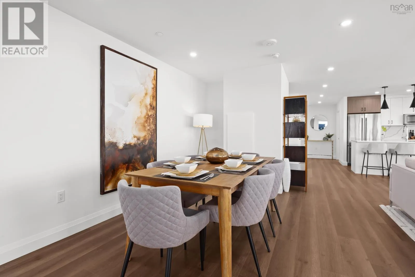 1703 72 Seapoint Road