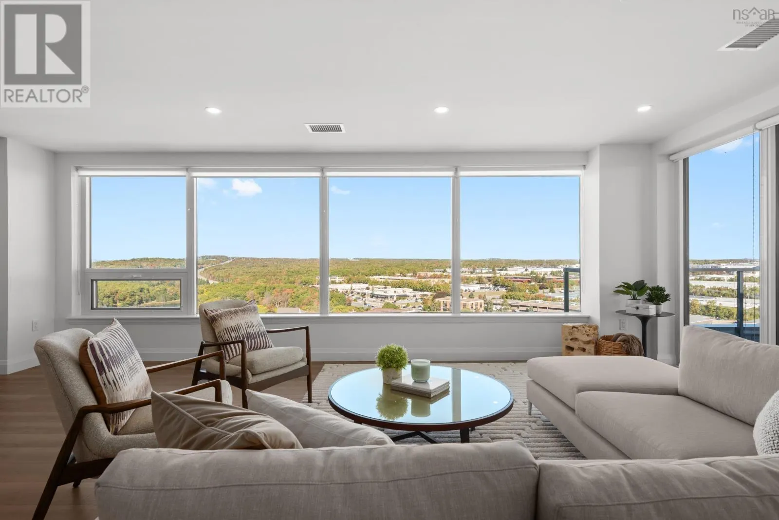 1703 72 Seapoint Road