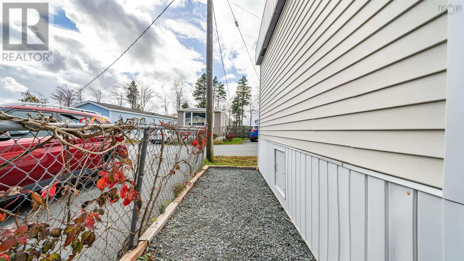 18 Earleton Avenue