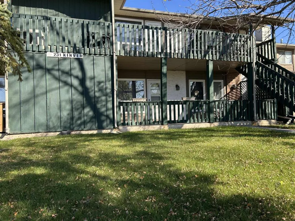3 231 Kinver Avenue