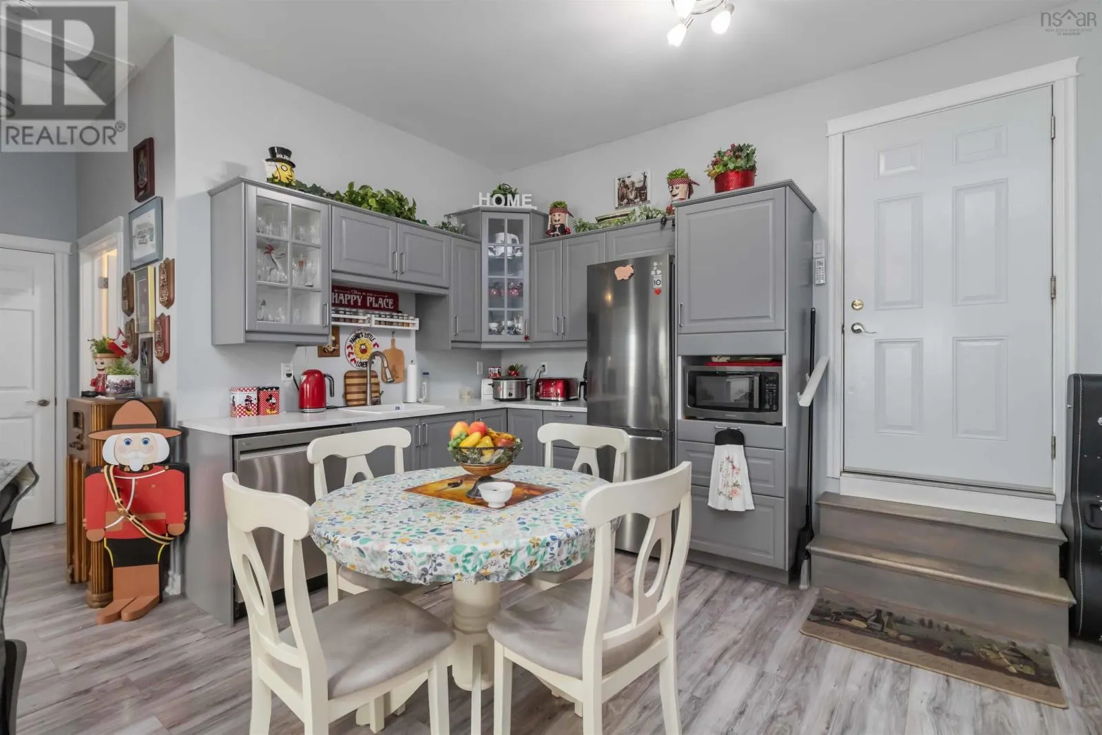 359 Seligs Road