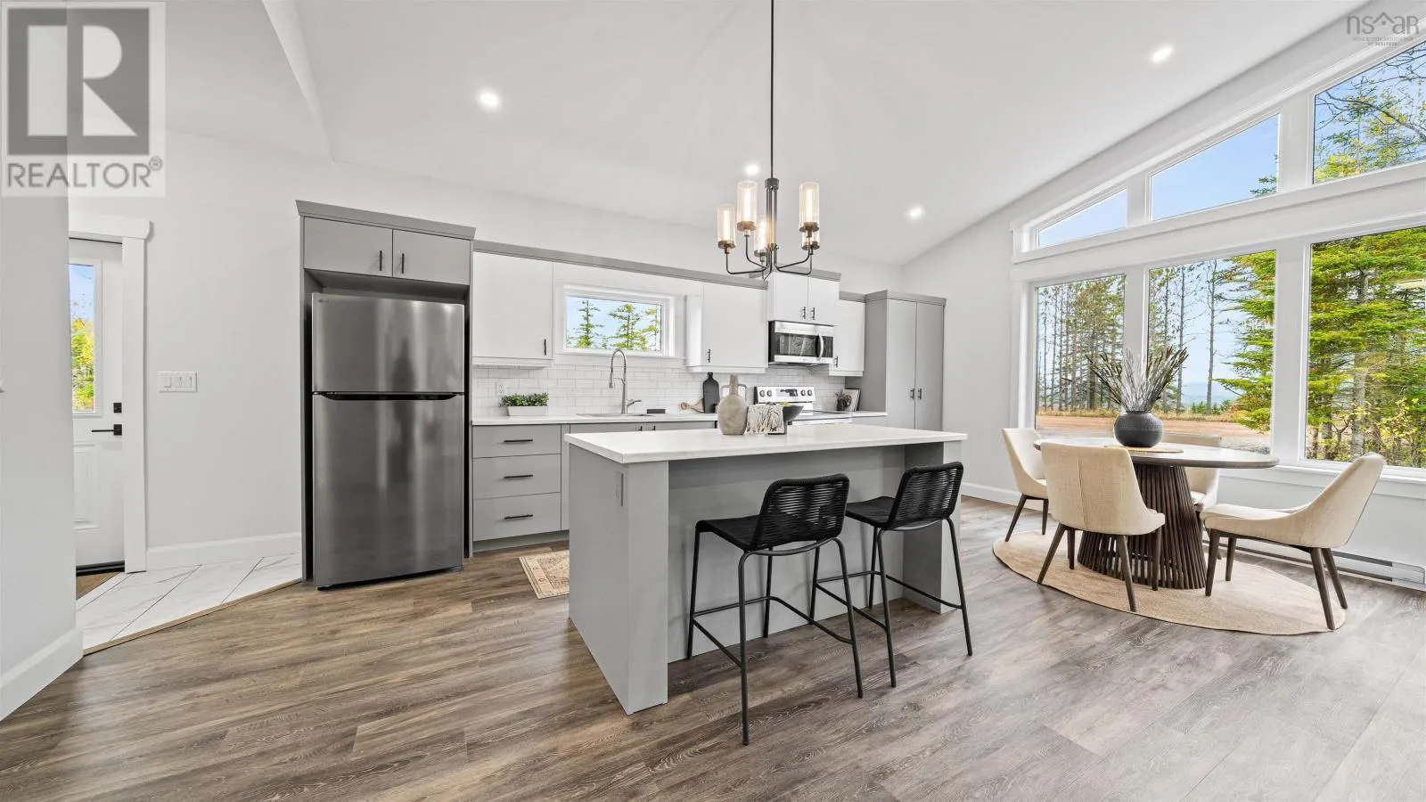 72 Chisholm Road