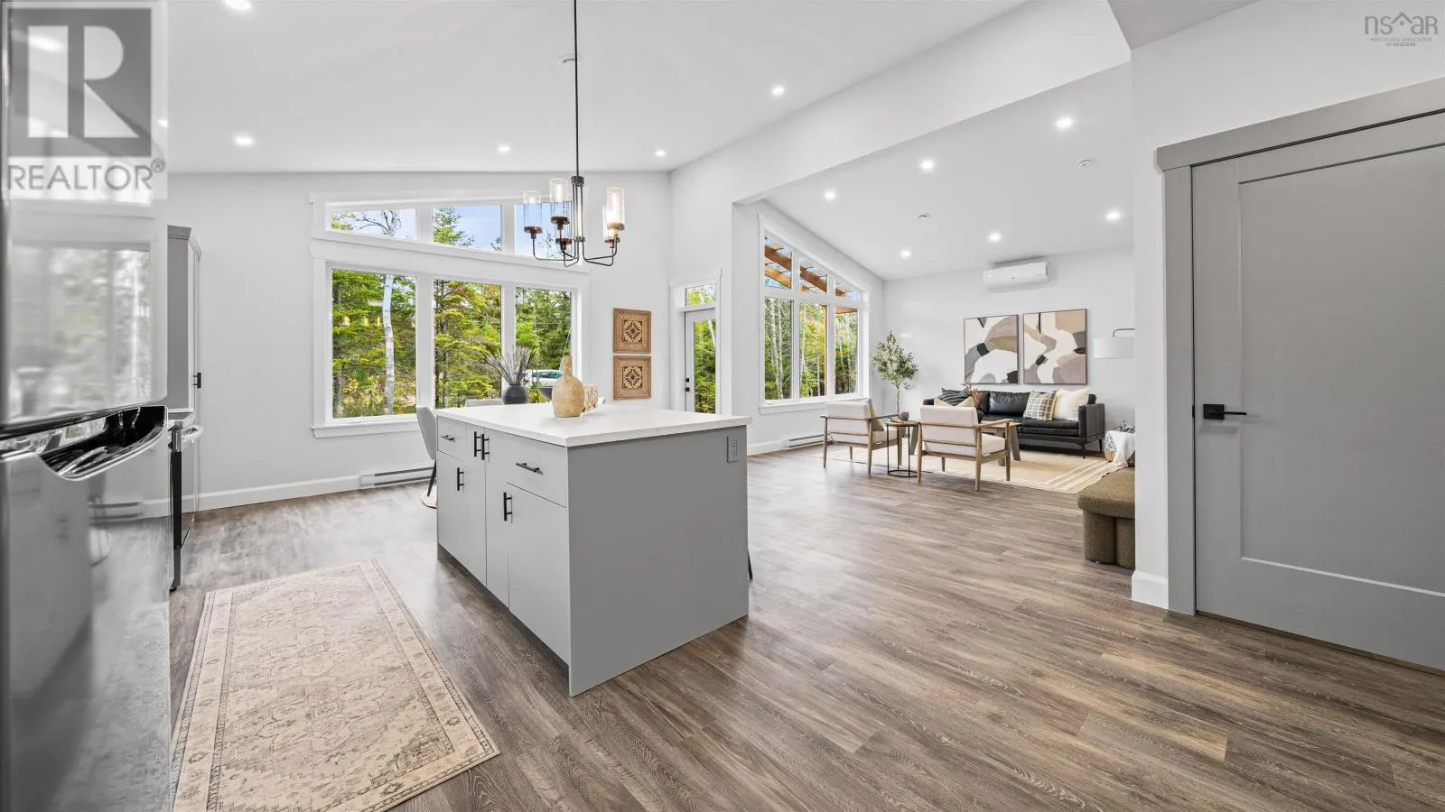 72 Chisholm Road