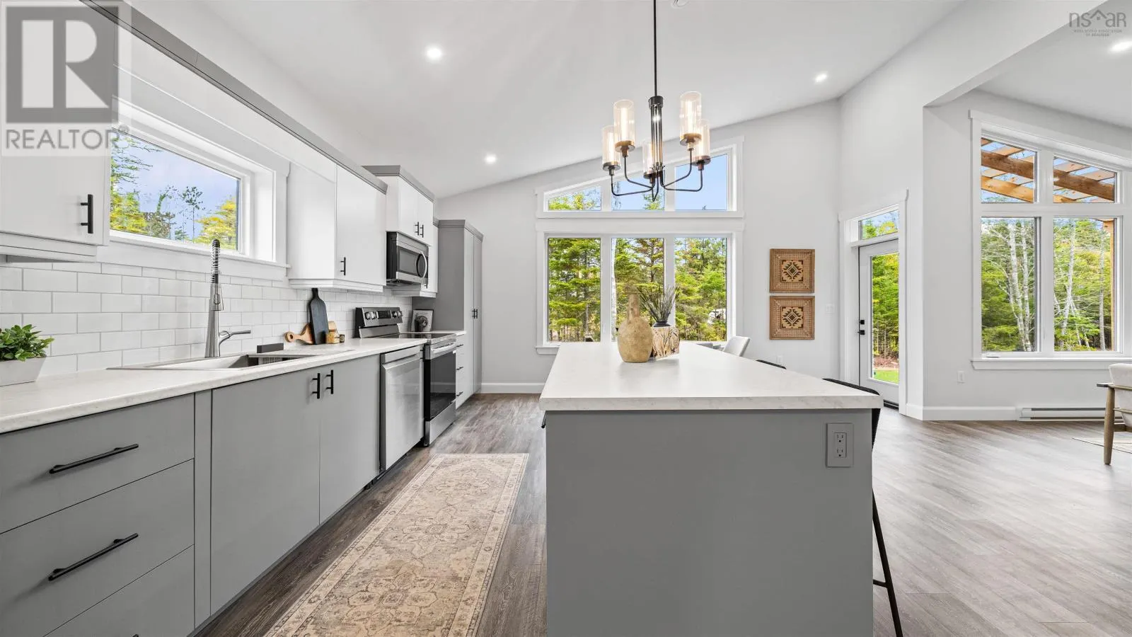 72 Chisholm Road