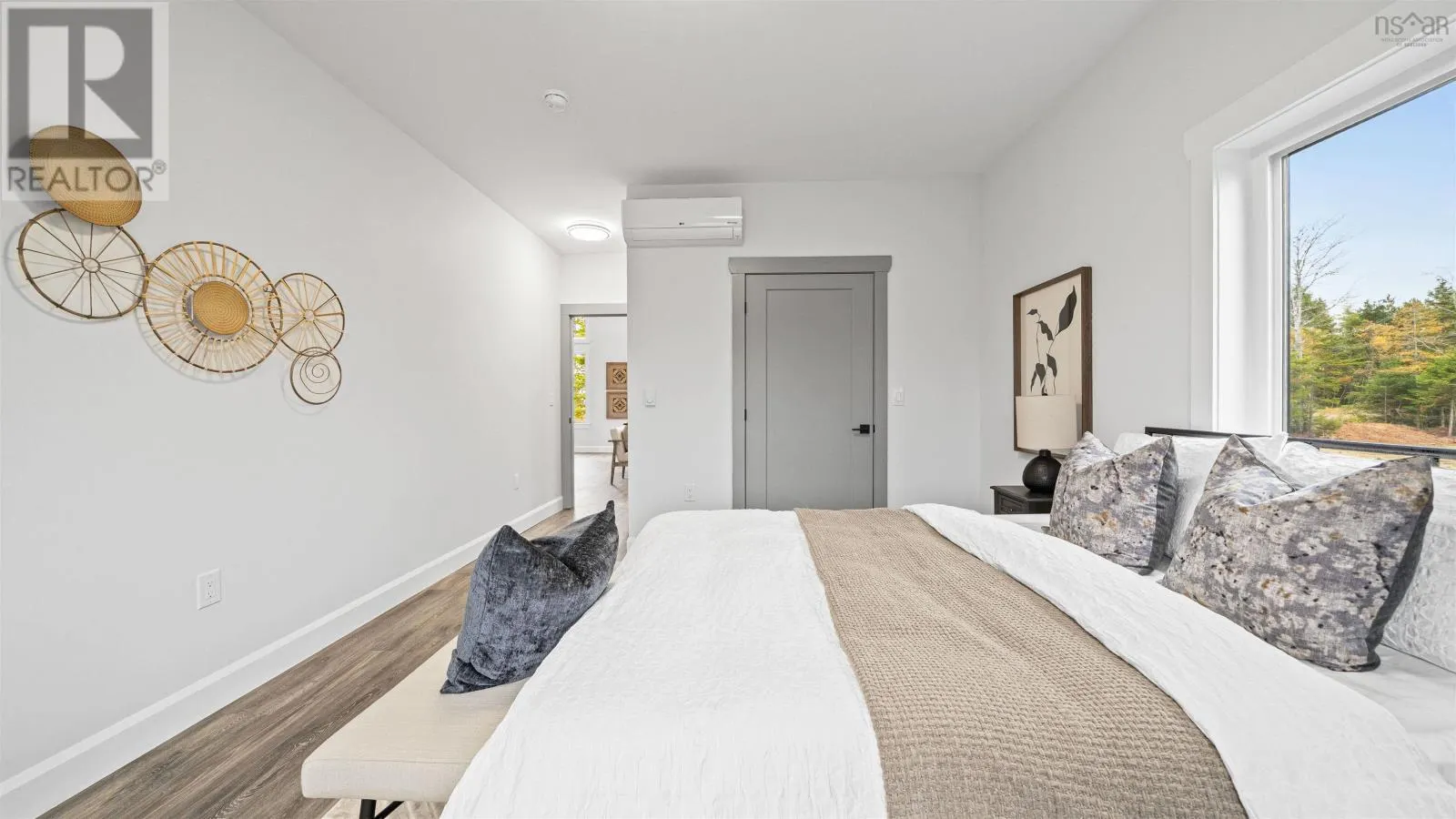 72 Chisholm Road