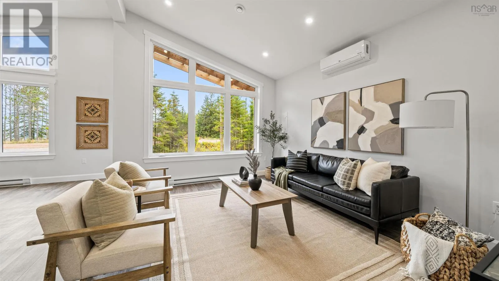 72 Chisholm Road