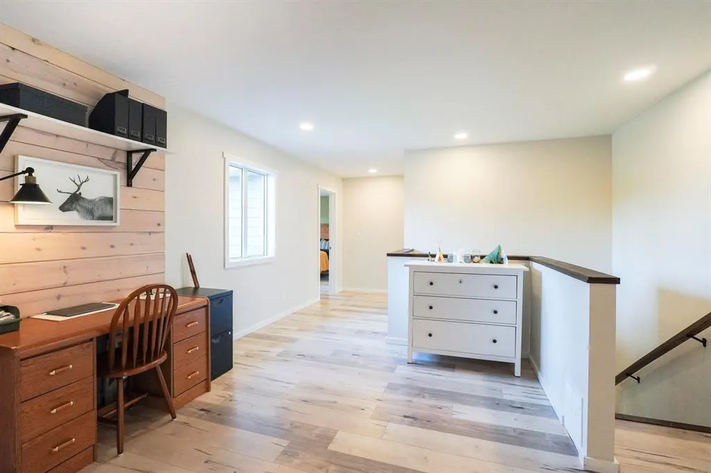 8 Ravenhill Drive