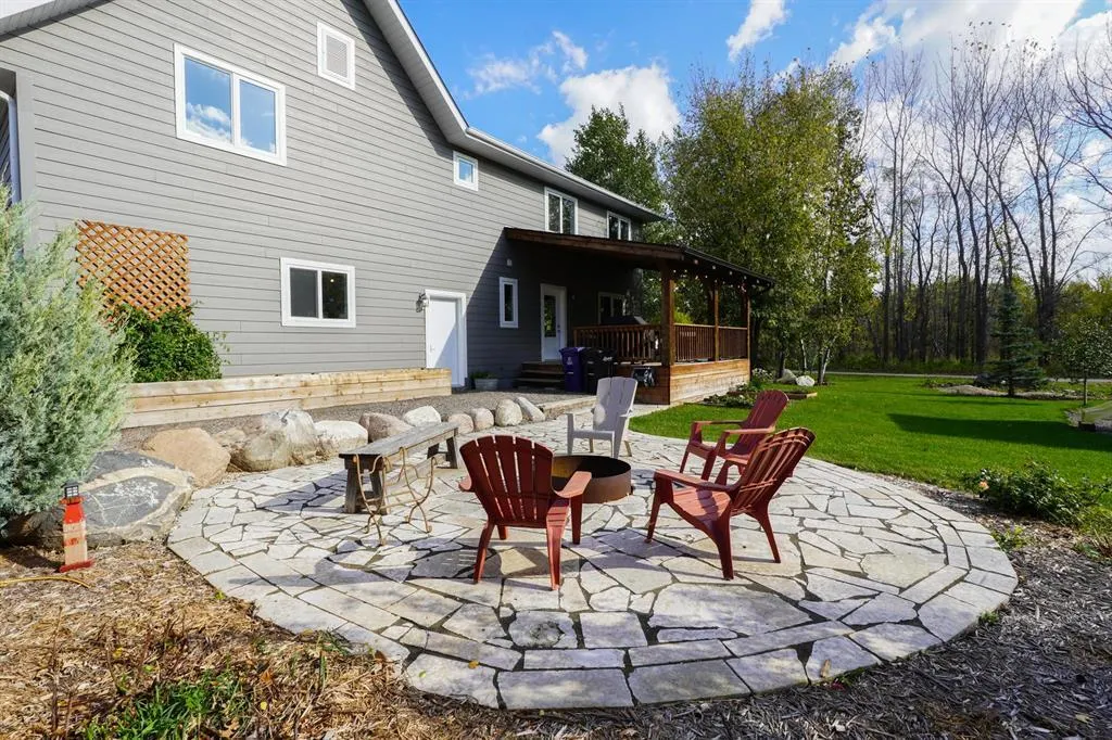 8 Ravenhill Drive