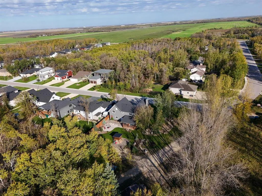 8 Ravenhill Drive