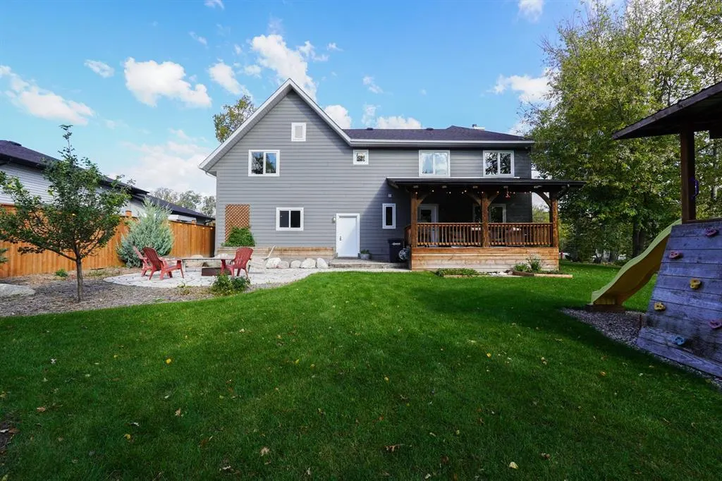 8 Ravenhill Drive