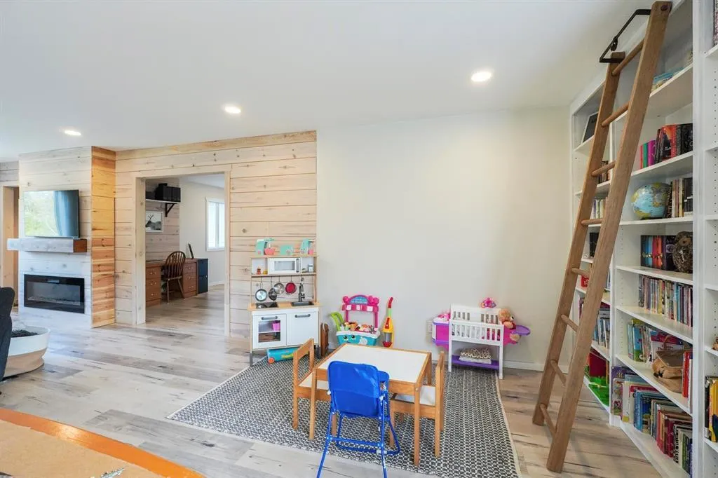8 Ravenhill Drive