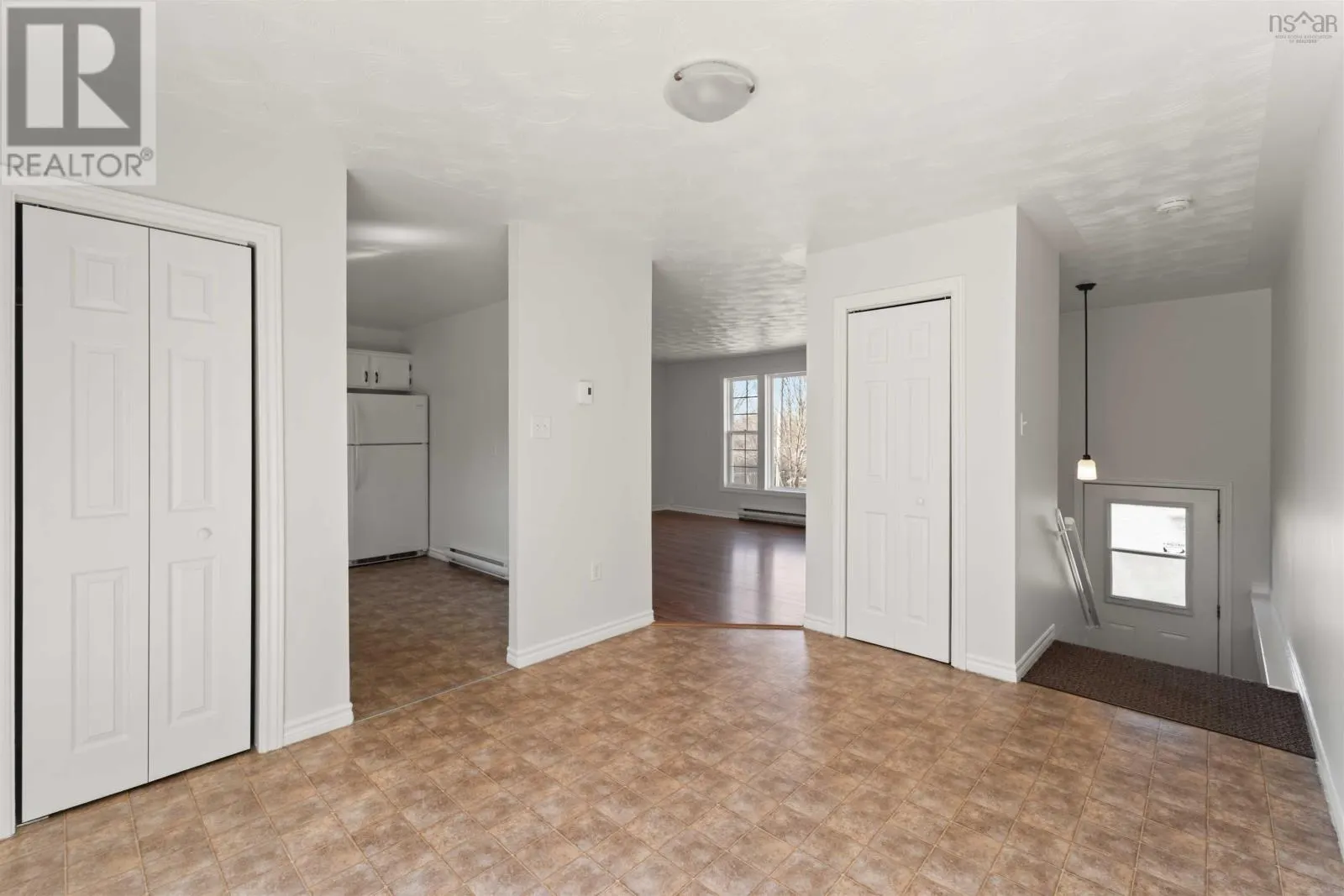 1123/1125 Andringa Drive