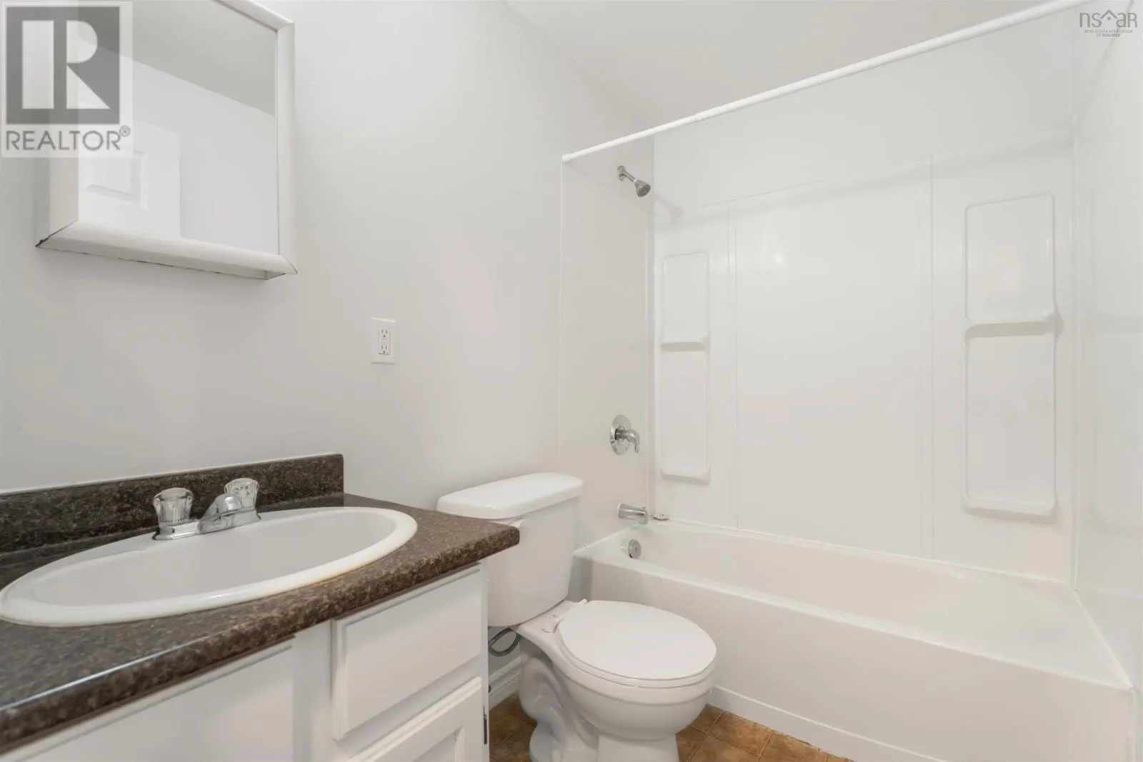 1123/1125 Andringa Drive