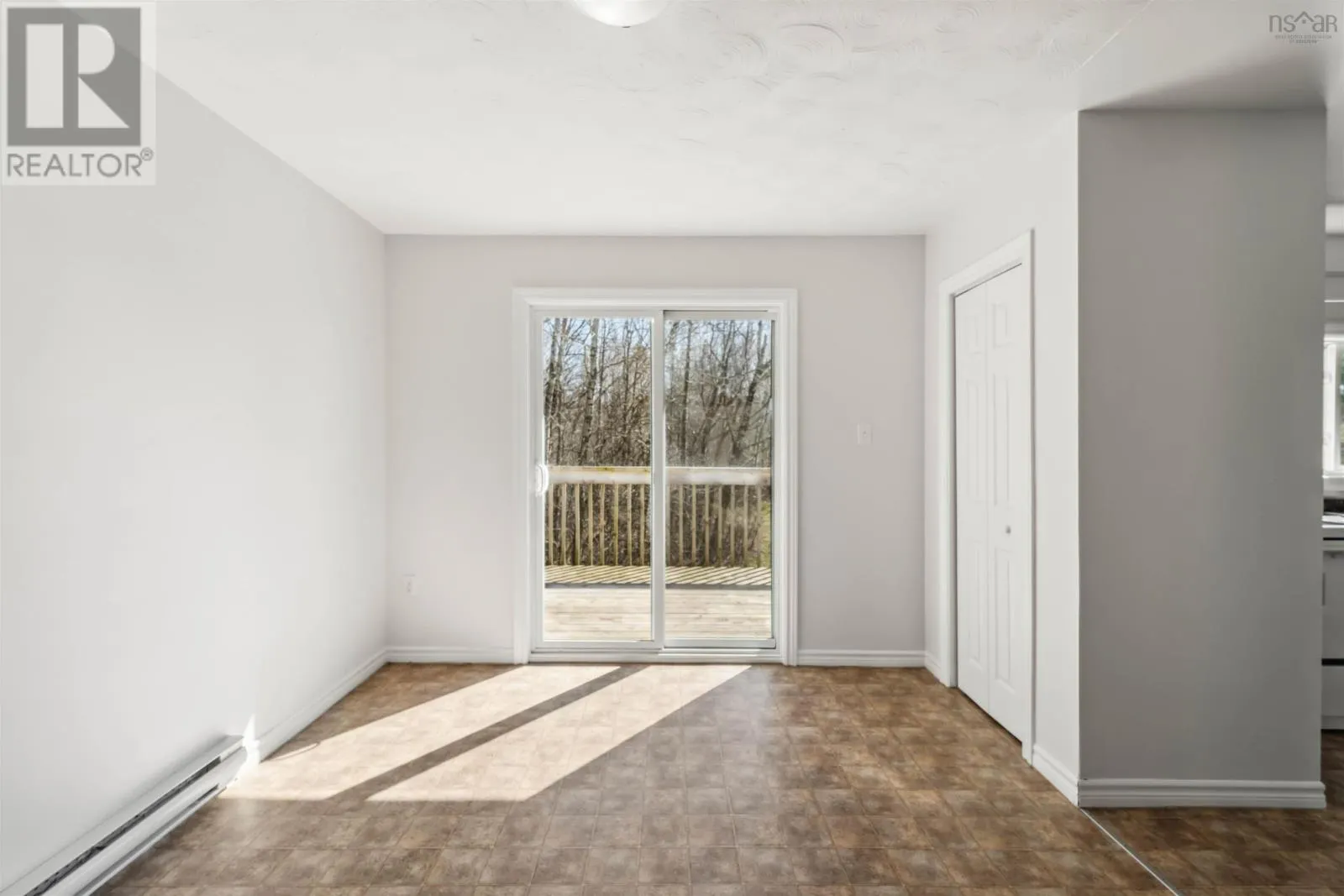 1123/1125 Andringa Drive