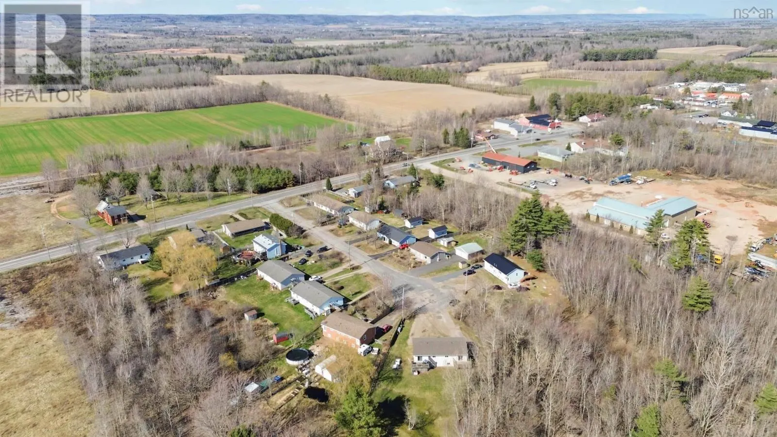 1123/1125 Andringa Drive