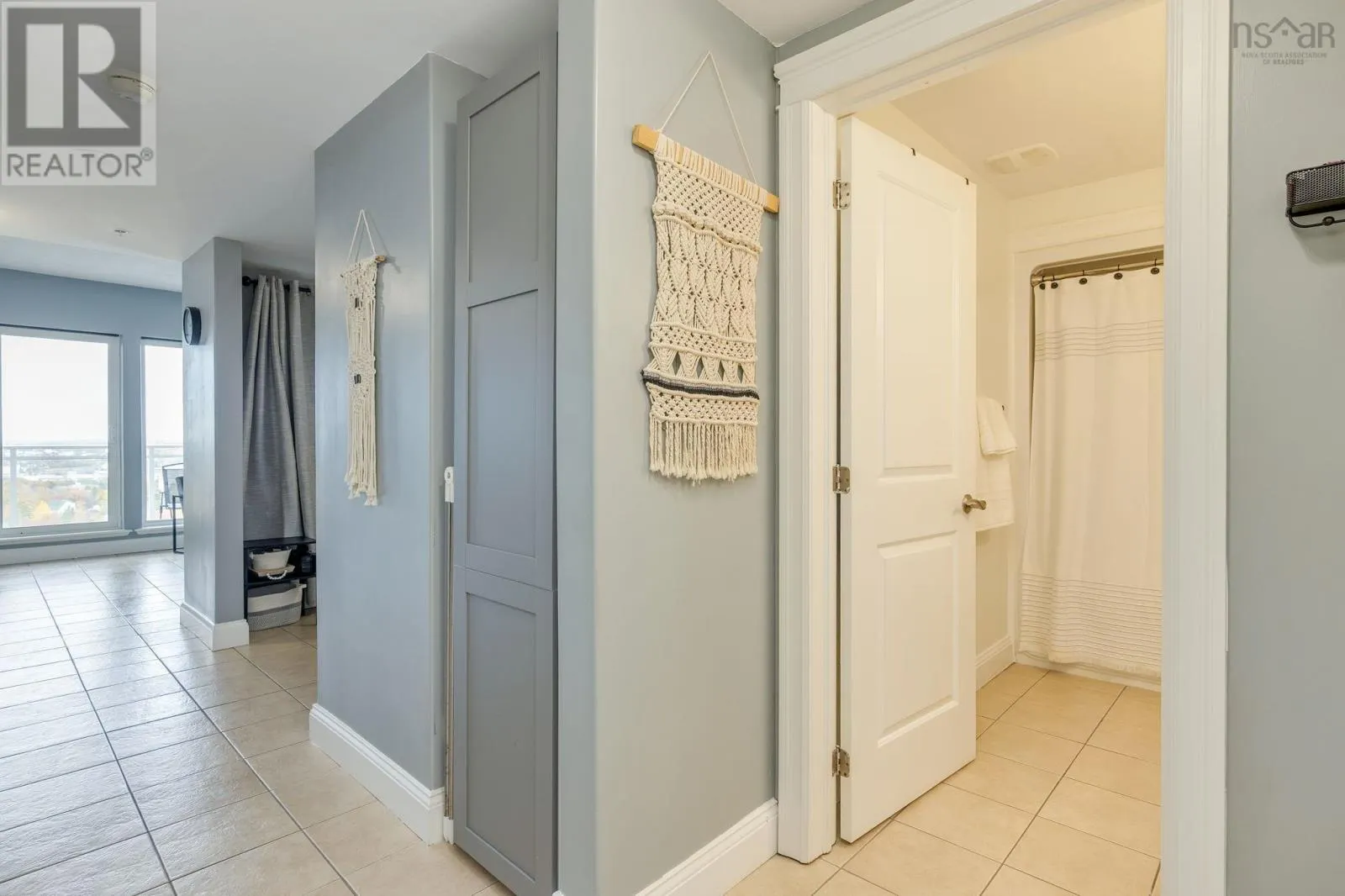 1113 60 Walter Havill Drive