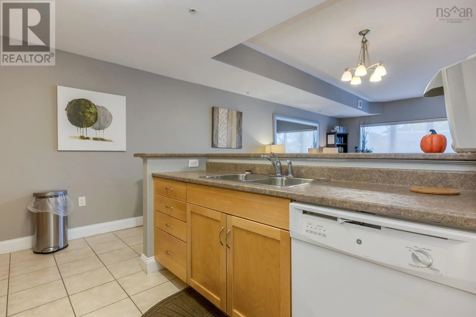 1113 60 Walter Havill Drive