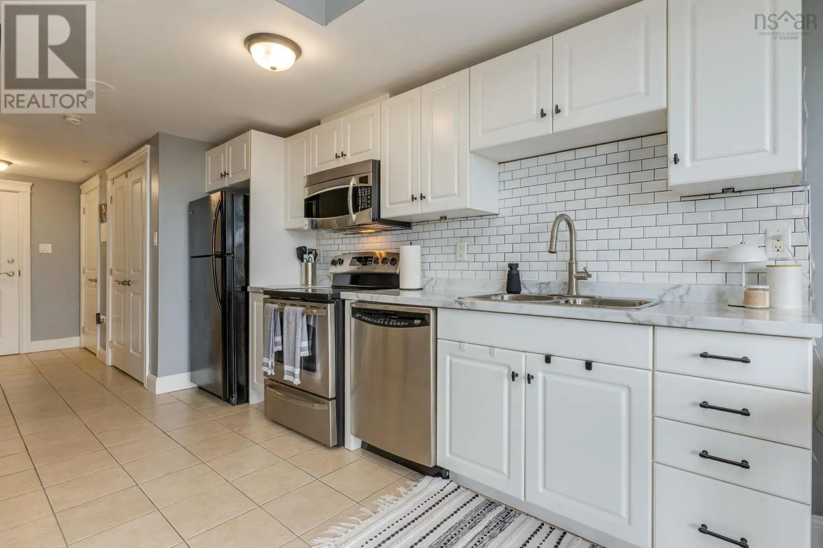 1113 60 Walter Havill Drive