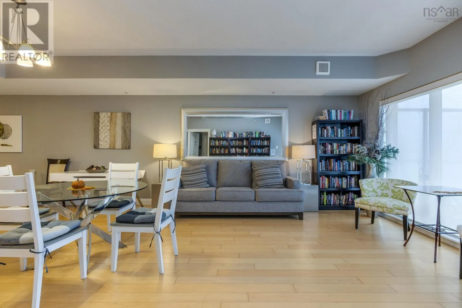 1113 60 Walter Havill Drive