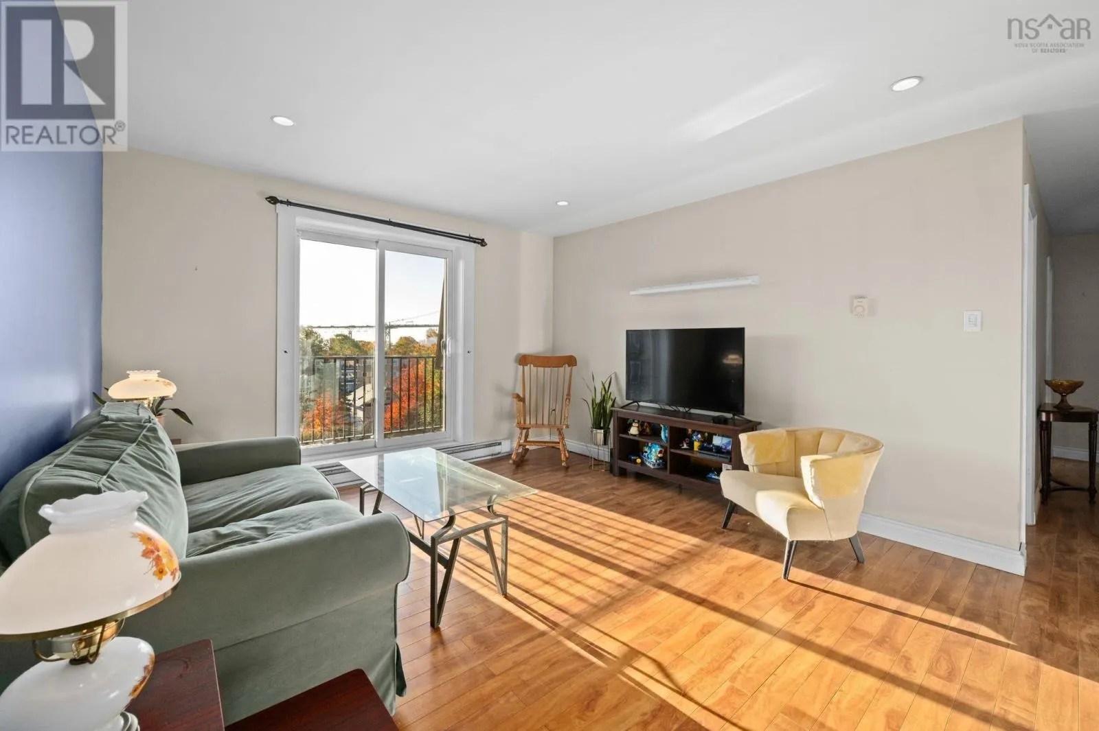 310-7 Jamieson Street