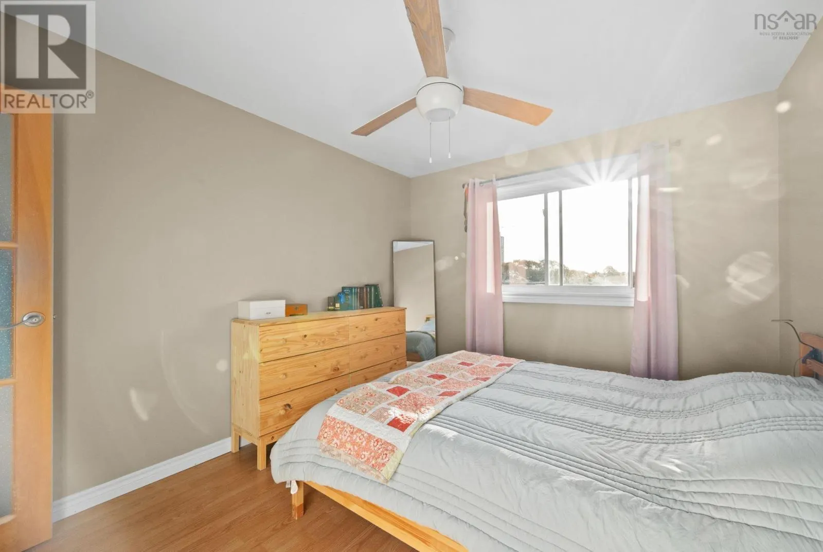 310-7 Jamieson Street