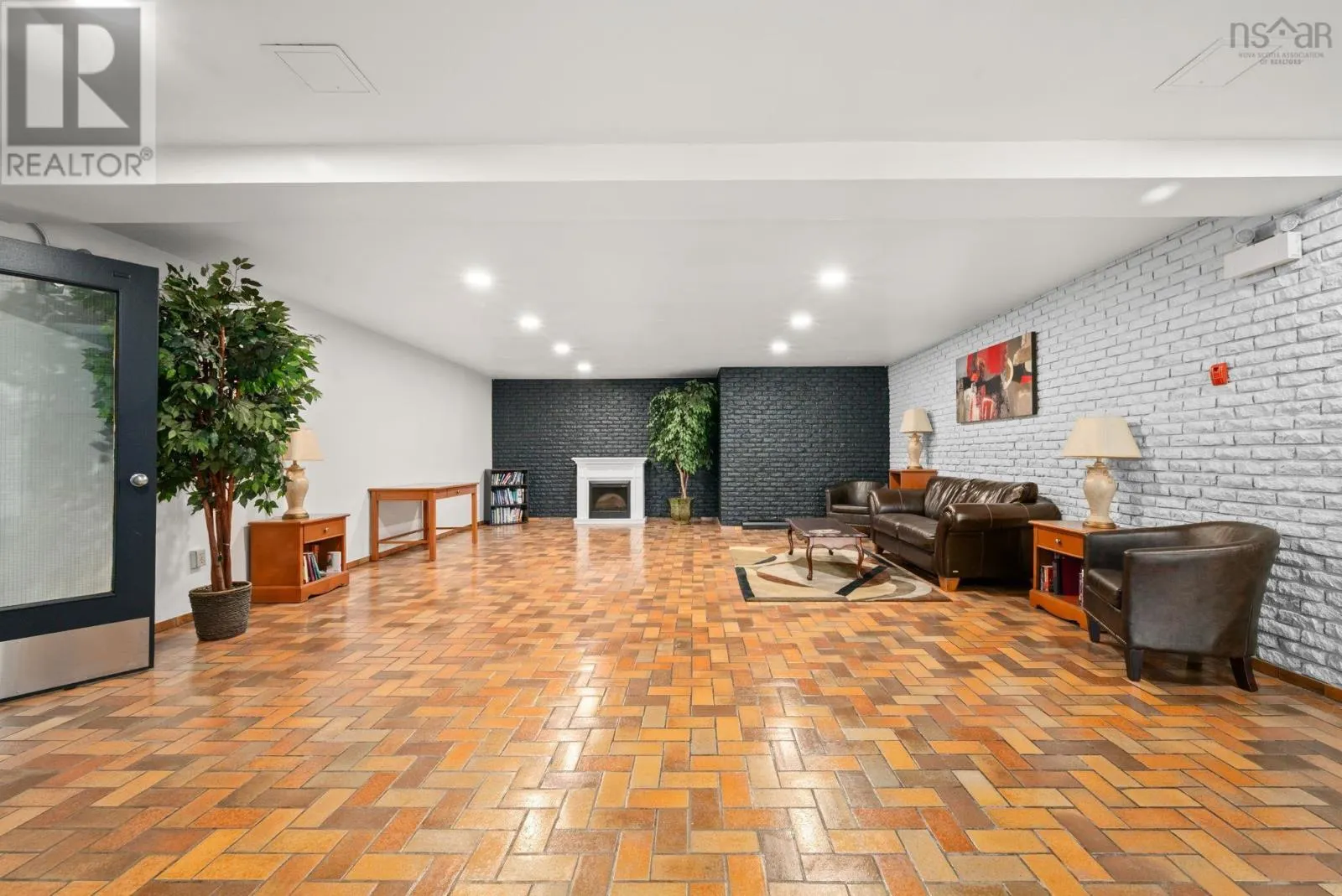 310-7 Jamieson Street