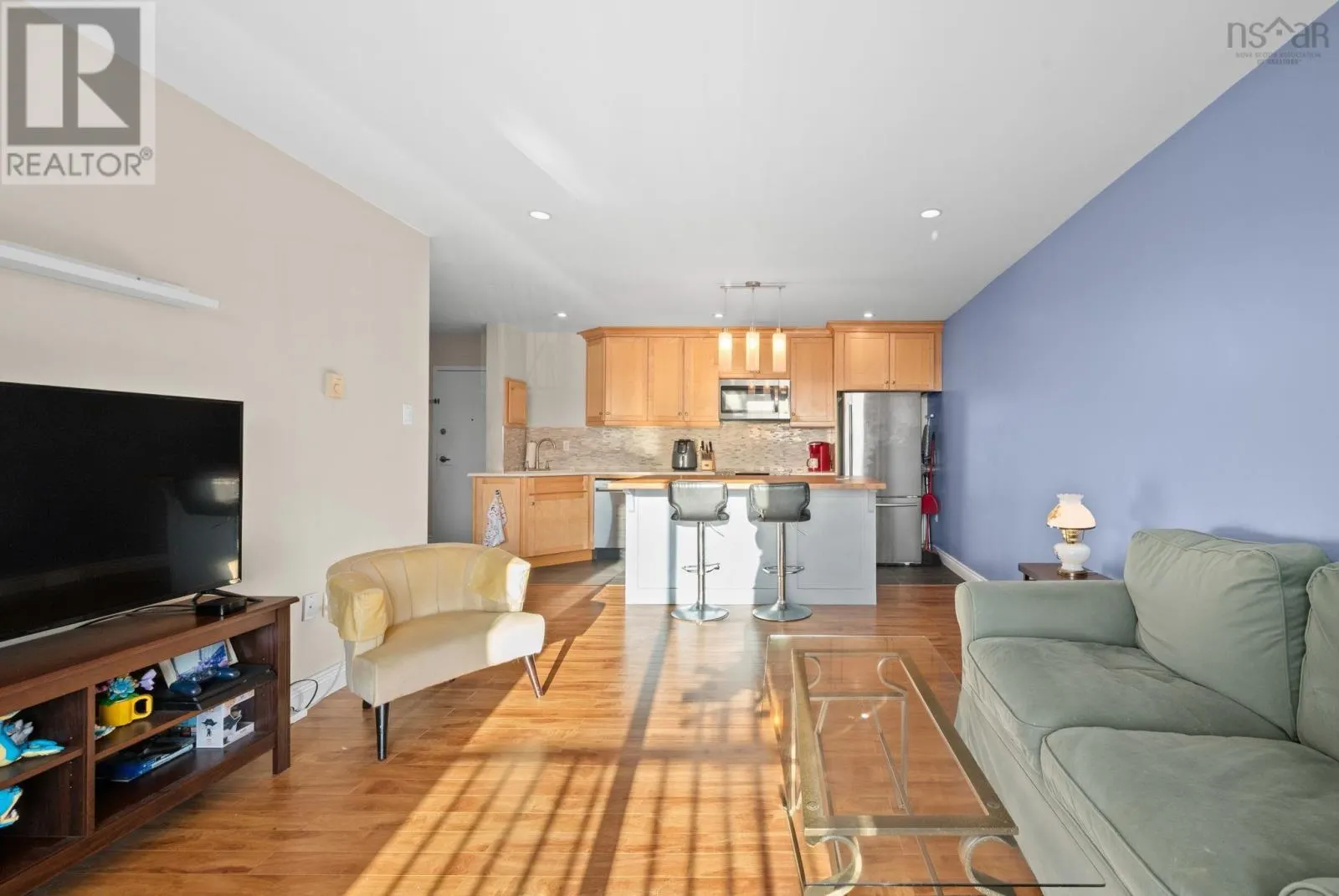 310-7 Jamieson Street