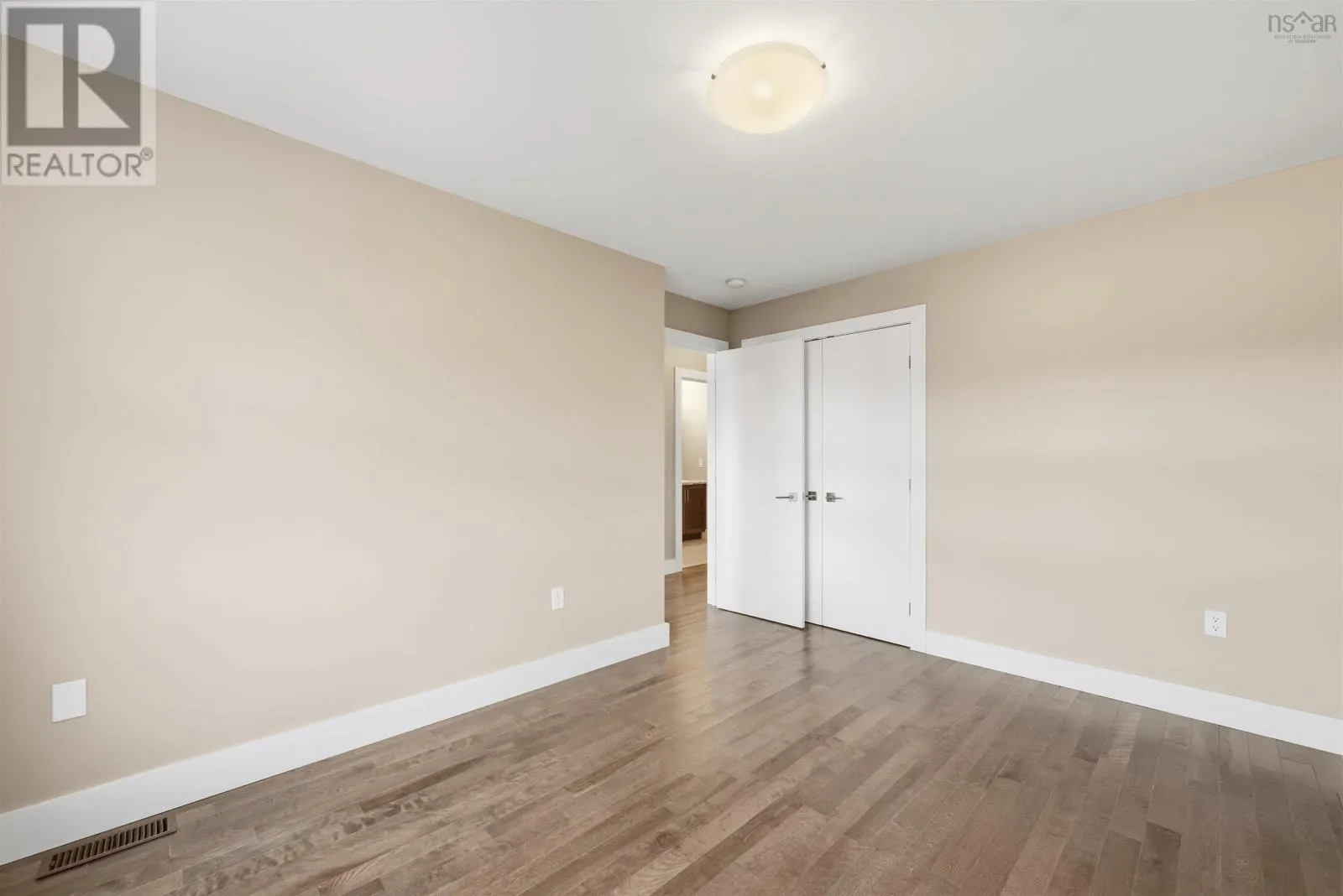 26 Eliza Ritchie Crescent