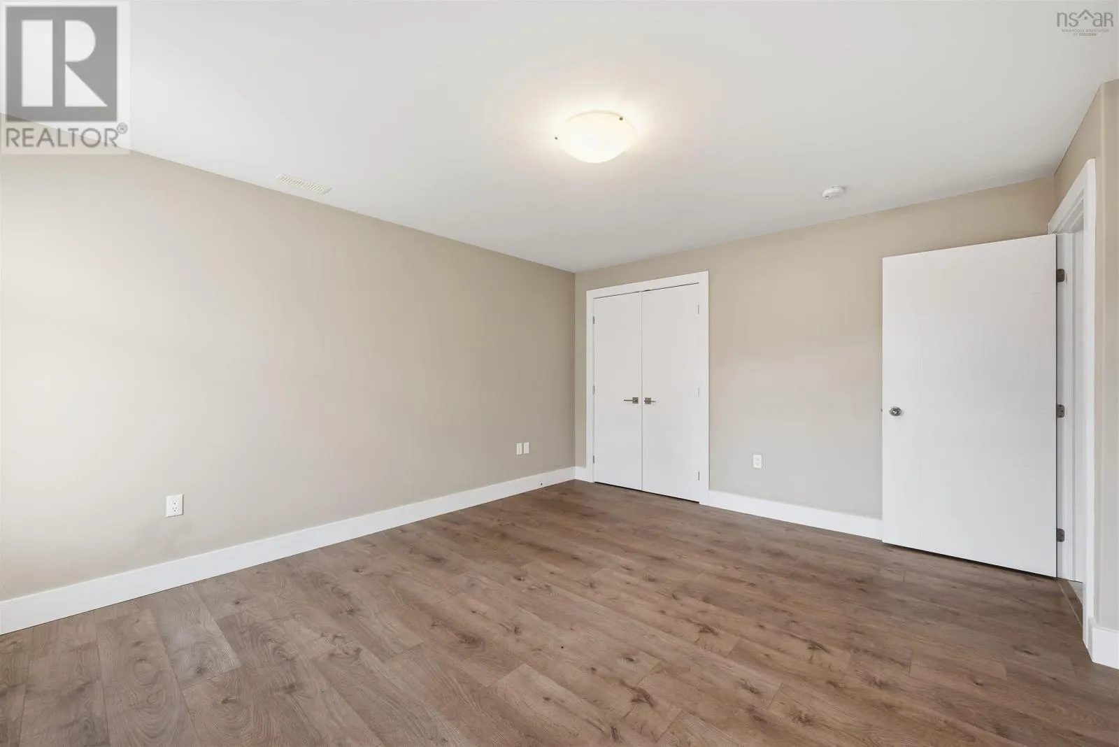 26 Eliza Ritchie Crescent