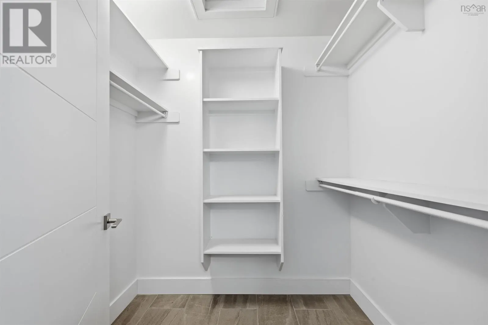 26 Eliza Ritchie Crescent