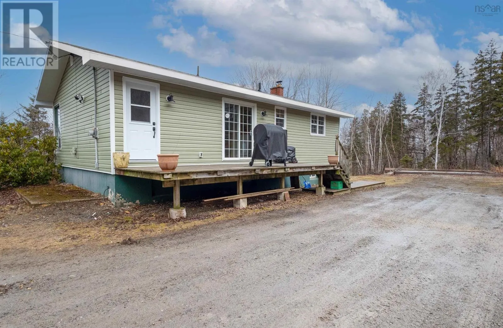 3381 Long Island Road