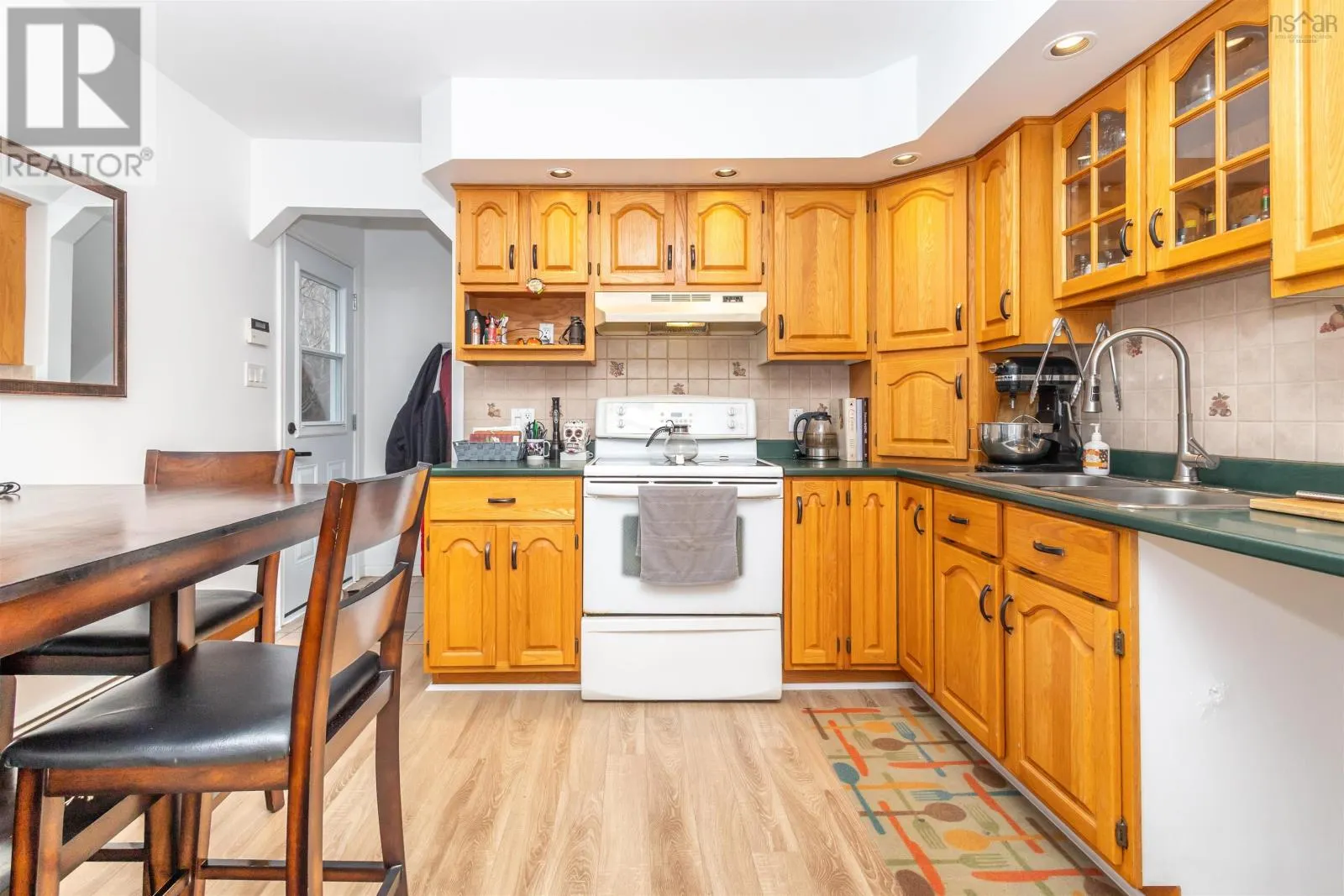 3381 Long Island Road