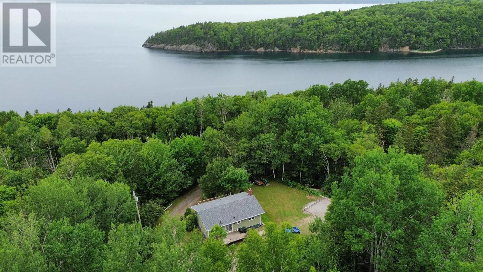 3381 Long Island Road