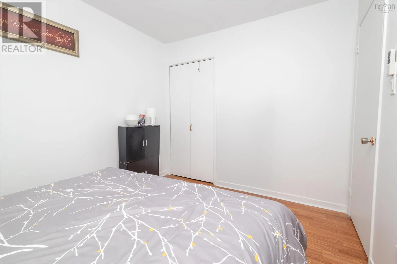 3381 Long Island Road