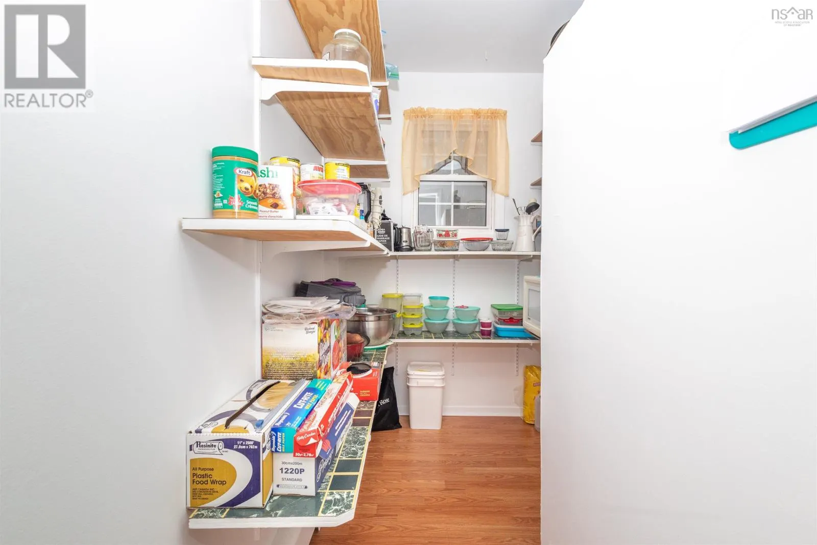 3381 Long Island Road