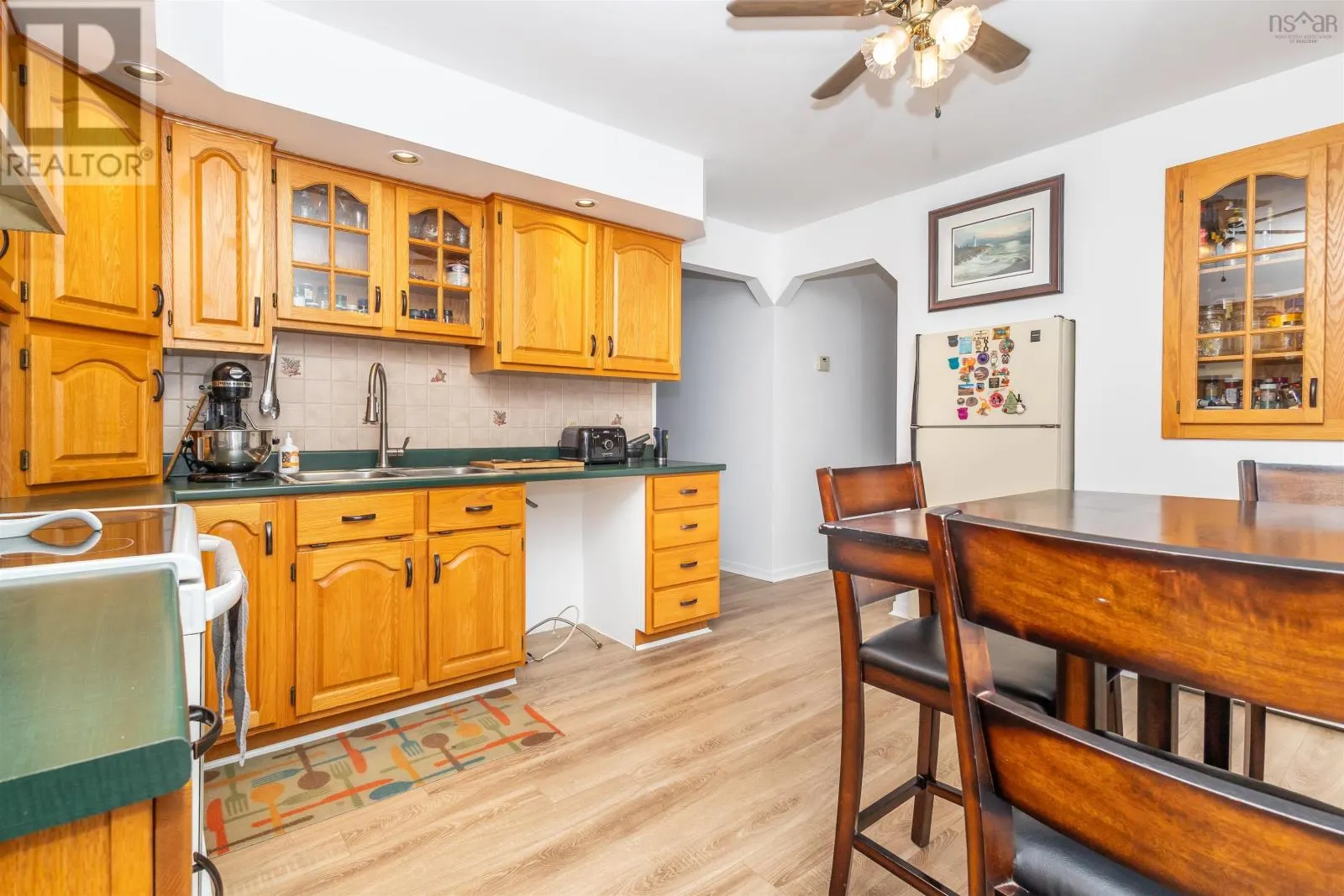 3381 Long Island Road