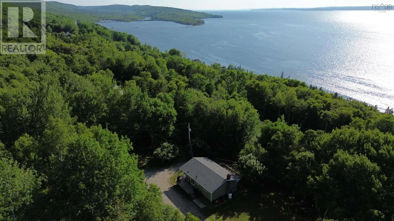 3381 Long Island Road