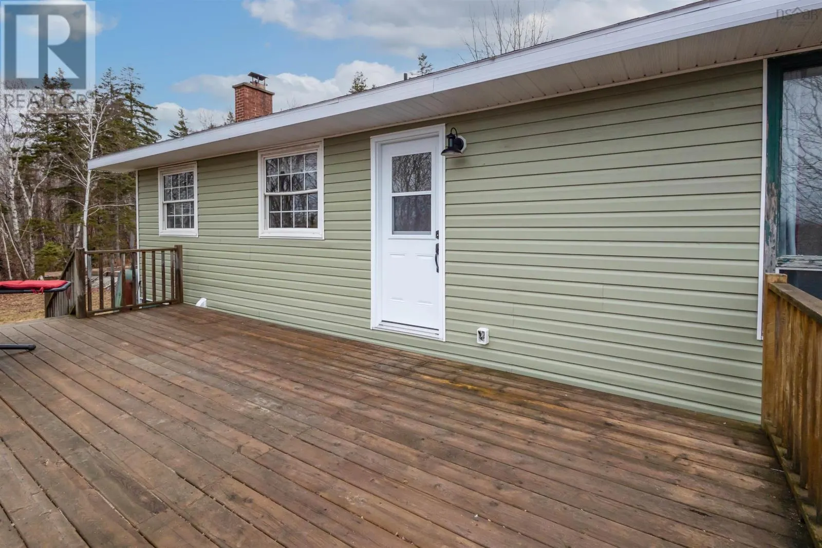 3381 Long Island Road