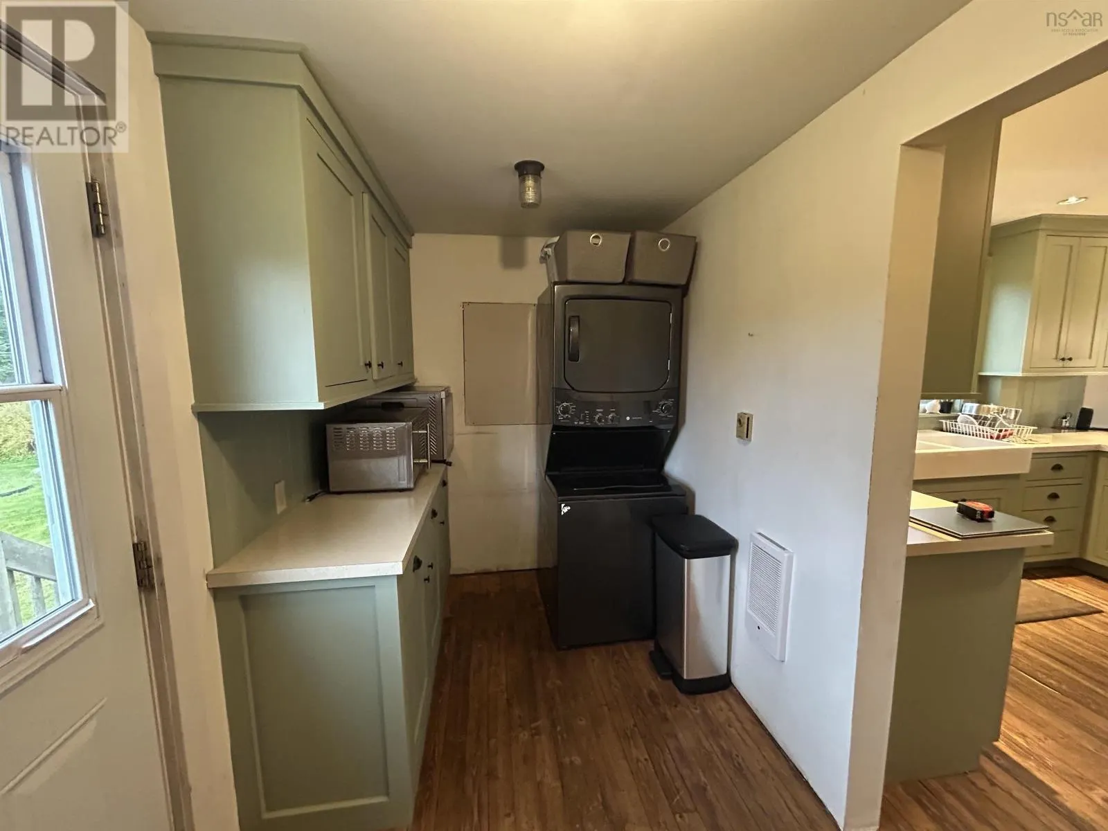 3 Flower Garden Lane