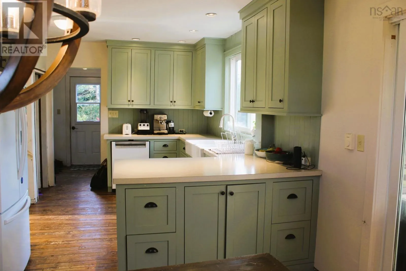 3 Flower Garden Lane