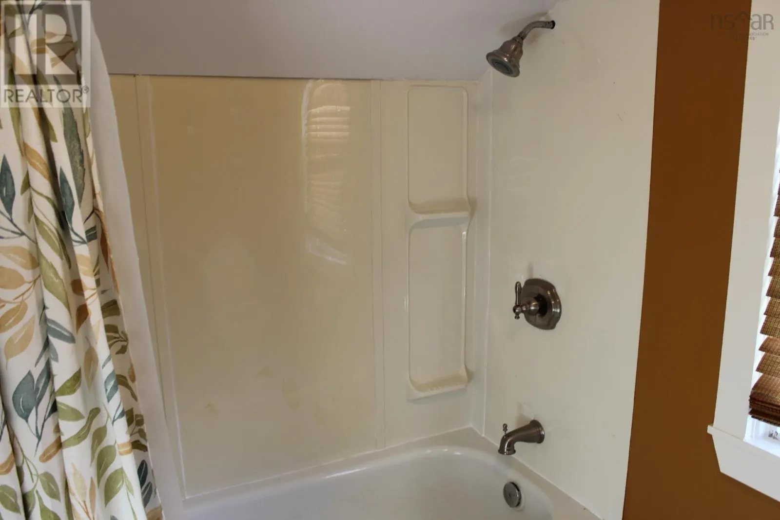 3 Flower Garden Lane