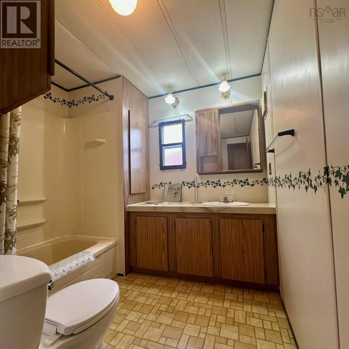 2977 Northfield Road