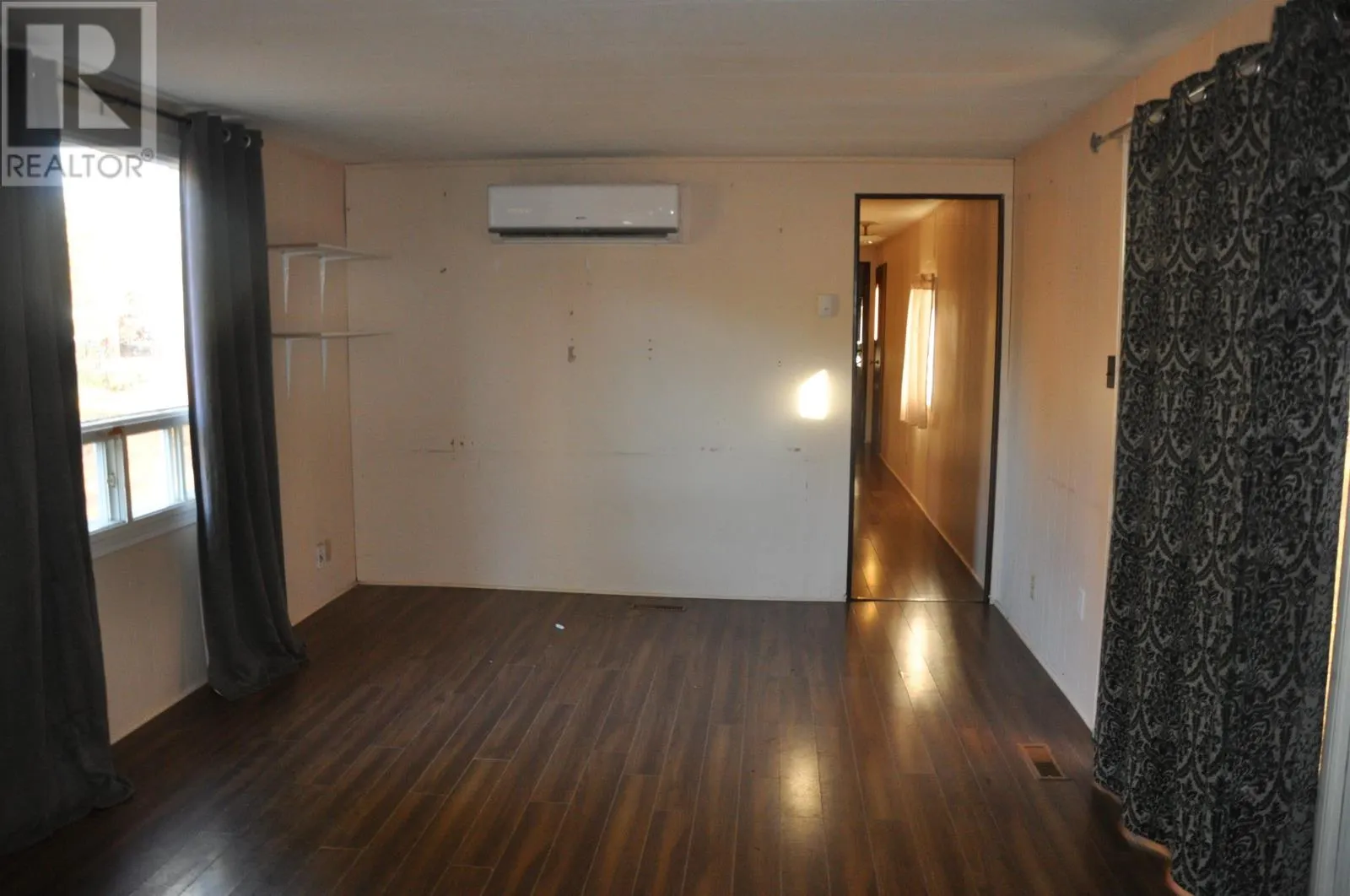 506 Bluenose Avenue S